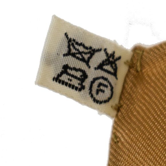 HERMES Carre 90 Scarves - Picture 8 of 14